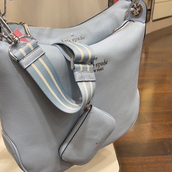 kate spade Handbags - Kate Spade rosie crossbody
